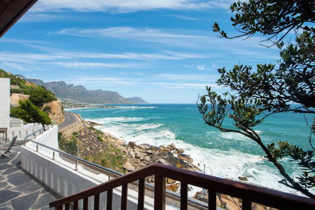 Bantry Bay Home With Atlantic Ocean Views Kapstaden Exteriör bild