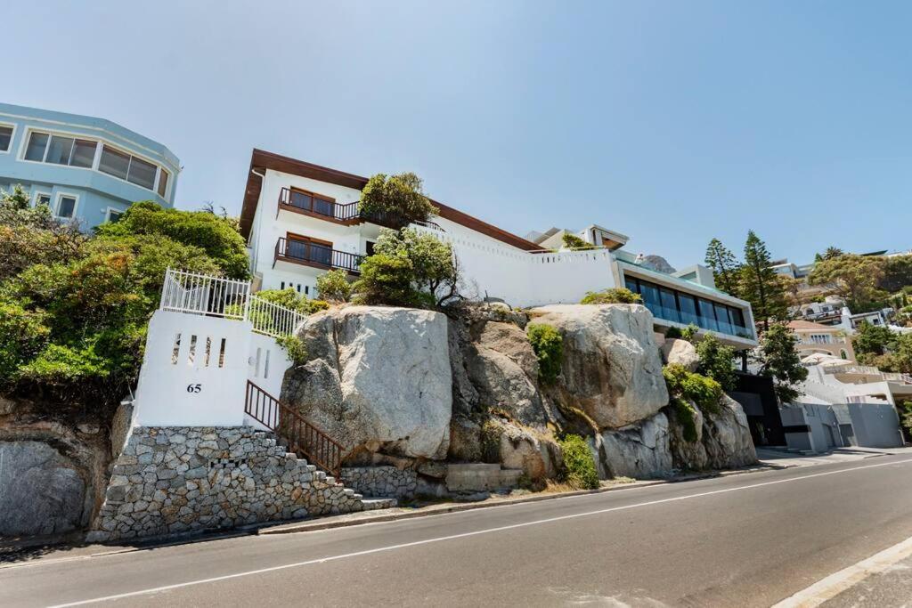 Bantry Bay Home With Atlantic Ocean Views Kapstaden Exteriör bild